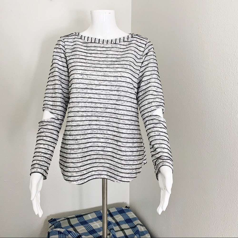 Libby Edelman Grey Cutout Beaded Sweater Size S
